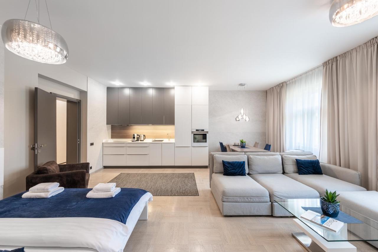 New Luxury Apt With Ac&Parking In The Center Of Pragueアパートメント エクステリア 写真